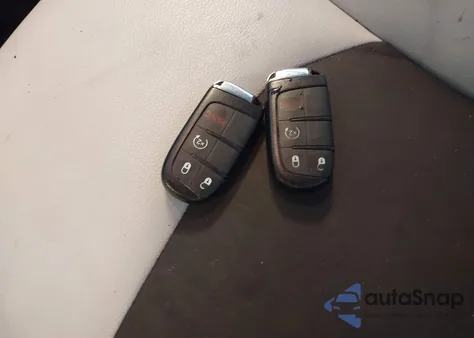 2018 Jeep Compass Latitude 4X4 from USA, damaged, VIN 3C4NJDBBXJT350510